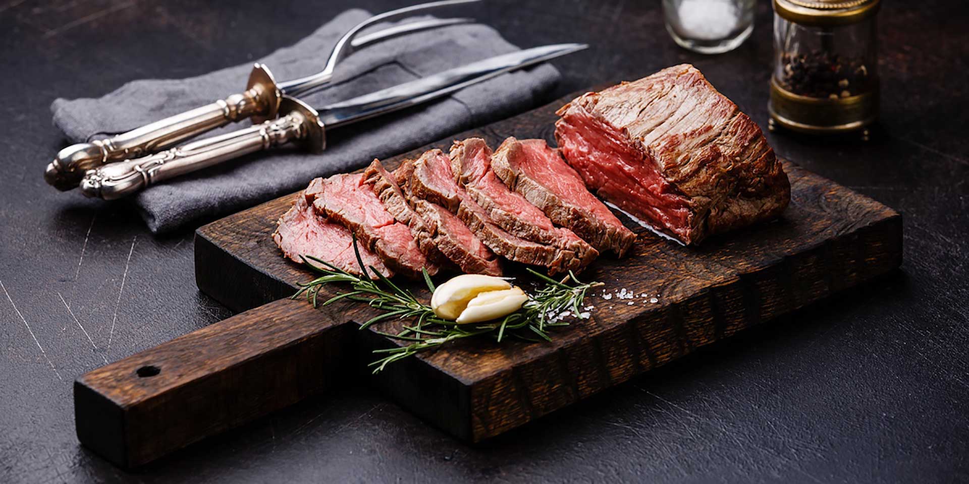Roast Beef Tenderloin with Cabernet Sauce